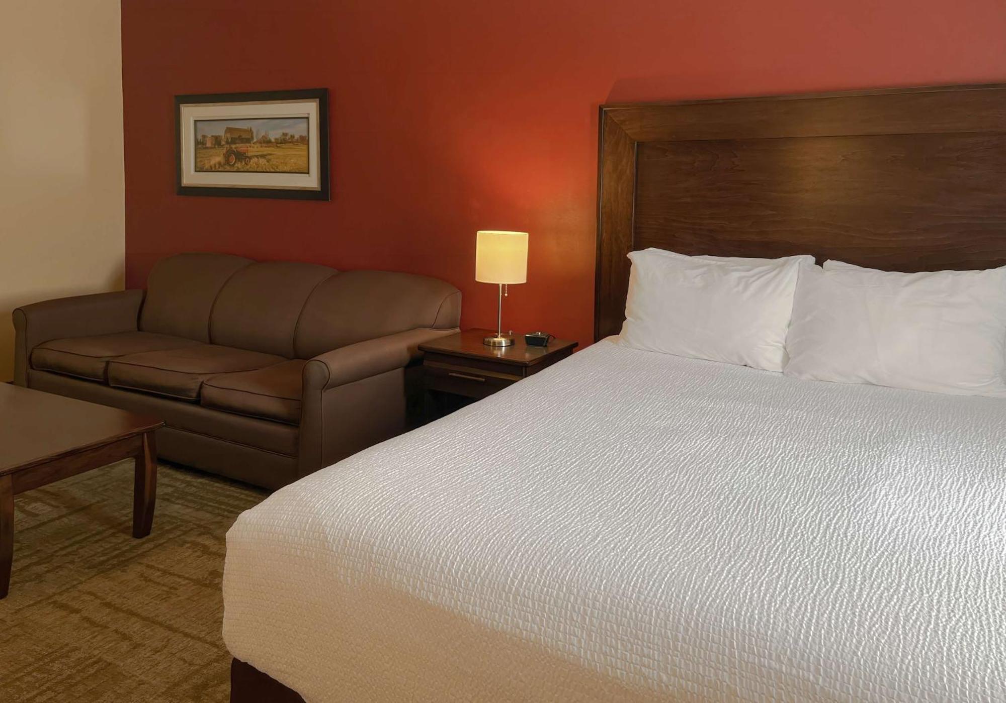 Coast Swift Current Hotel Exterior foto